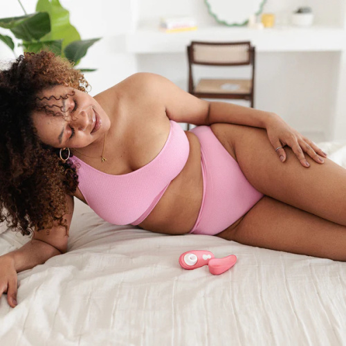 Бесконтактный вакуумно-волновой стимулятор клитора Womanizer Liberty 2 розовый фото 13