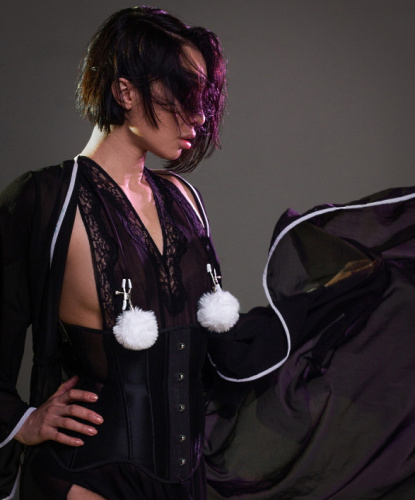 Зажимы на соски с белым мехом Party Hard Angelic White фото 4