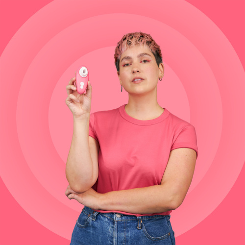 Бесконтактный вакуумно-волновой стимулятор клитора Womanizer Liberty 2 розовый фото 14