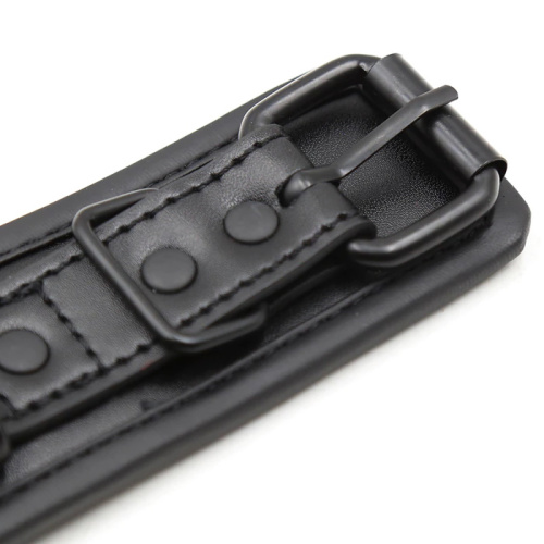 Матовые черные наручники с цепочкой фото 7