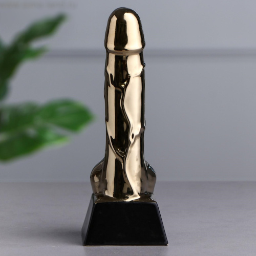 Золотая статуэтка в виде пениса 100% мужик фото 4