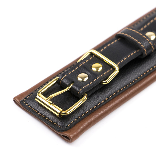 Черно-коричневый ошейник с поводком на золотой цепи фото 3