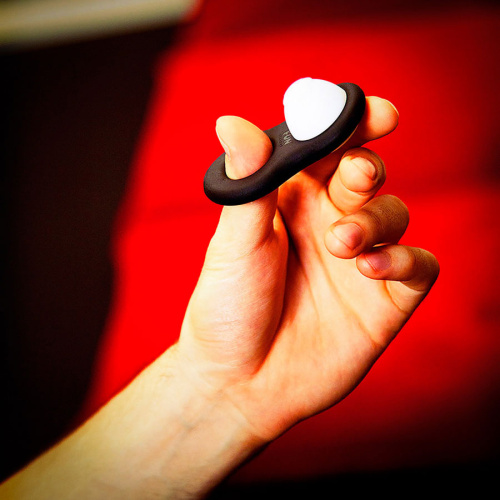 Эрекционное кольцо Lovering Fun Factory черно-белое фото 2