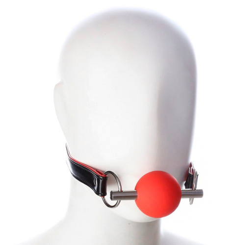 Красный кляп-шар из медицинского силикона фото 11