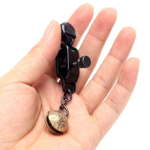 Черные зажимы на соски с бубенчиками фото 3