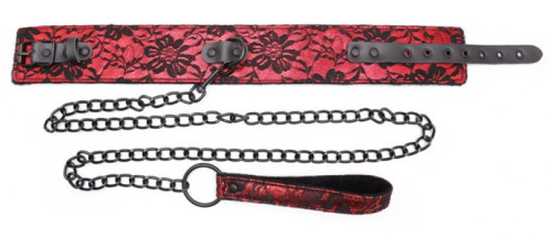 Черно-красный ошейник декорированный кружевом на металлическом поводке фото 3