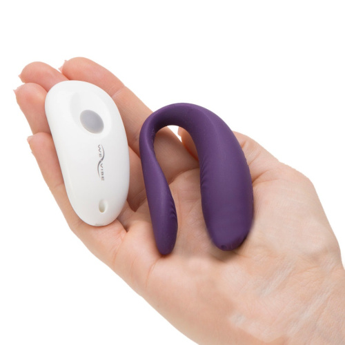DEMO We-Vibe Unite Вибромассажер фиолетовый для пар с дистанционным пультом фото 5