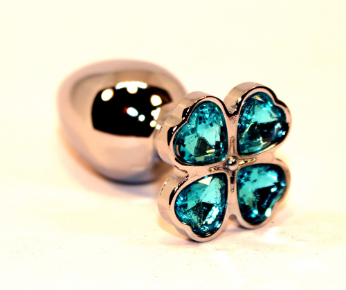 Серебряный анальный плаг с кристаллом в виде Клевера голубой фото 2