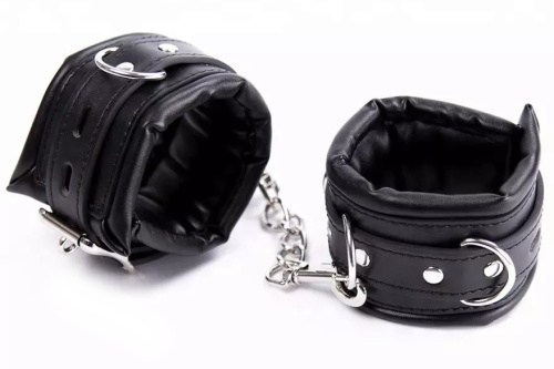 Черные БДСМ наручники с цепью фото 2