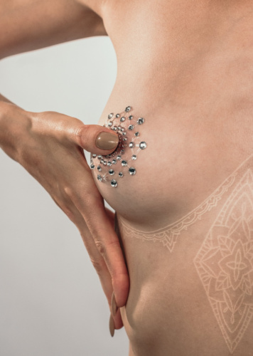 Наклейки на грудь со стразами Burlesque Rowland фото 5