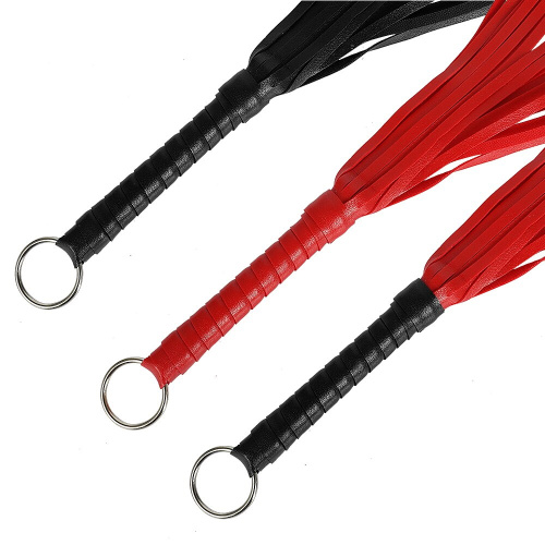 Маленькая красно-черная плеть с кольцом на рукояти 28 см фото 5