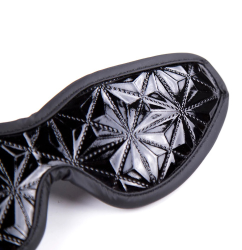 Черная лаковая маска для глаз фото 3