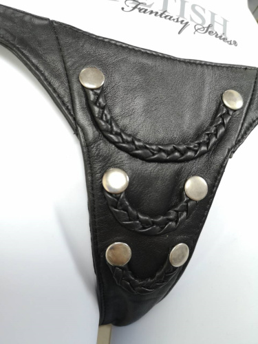 Кожаные танга с клепками S/M фото 3