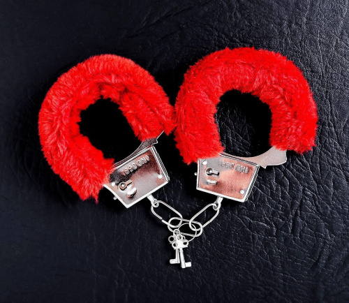 Игра Территория соблазна: плеть, наручники и фанты фото 4