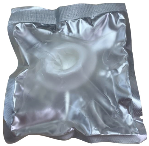 Сменная насадка размера S на Womanizer белая фото 2