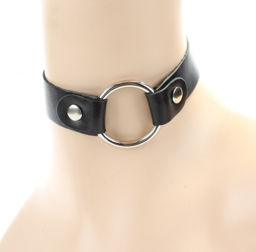 Классический кожаный чокер с кольцом фото 2
