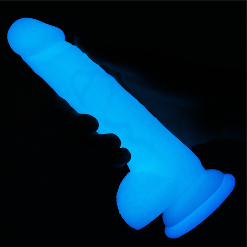 Светящийся в темноте фаллос на присоске Lumino Play Dildo 18 см фото 5