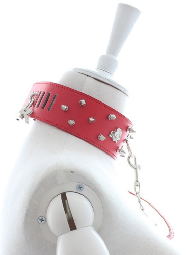 Широкий красный ошейник с шипами и поводком фото 3