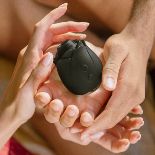 Вакуумно-волновой бесконтактный стимулятор Fifty Shades of Grey Black Rose фото 10