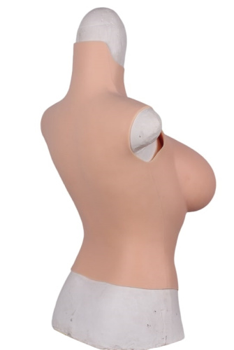 Накладная грудь размера E с животиком фото 3