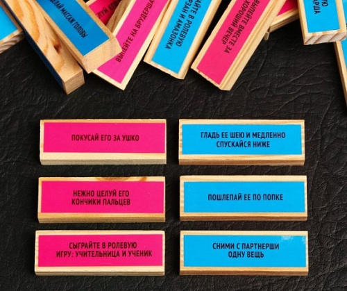 Падающая башня Территория соблазна с плёткой и фантами, 54 бруска фото 3