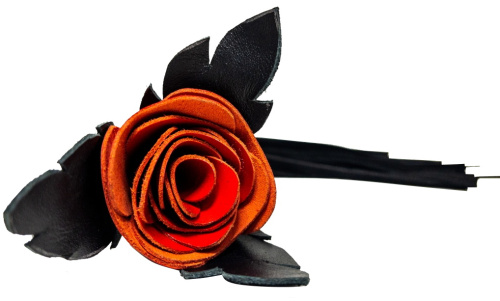 Кожаная плеть Красная Роза с замшевыми хвостами 40 см фото 2