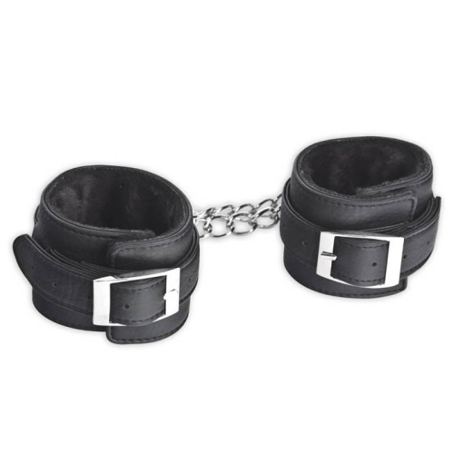 Оковы с цепями и подкладкой из меха фото 3