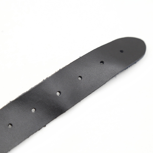 Красный силиконовый кляп на кожаном ремешке фото 10