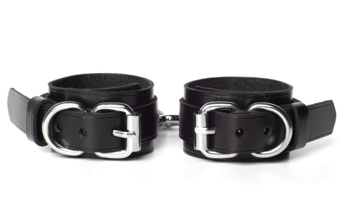 Кожаный набор ошейник с поводком и наручники черный фото 5