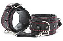 Кожаные оковы на ноги с шипами