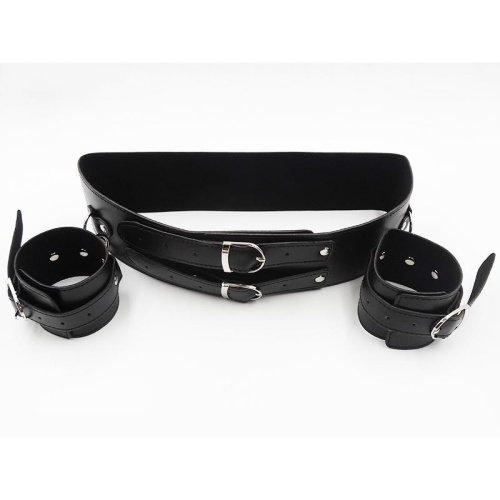 БДСМ бондаж руки к бёдрам и талии фото 3