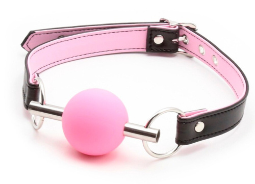 Розовый кляп-шар из медицинского силикона фото 2