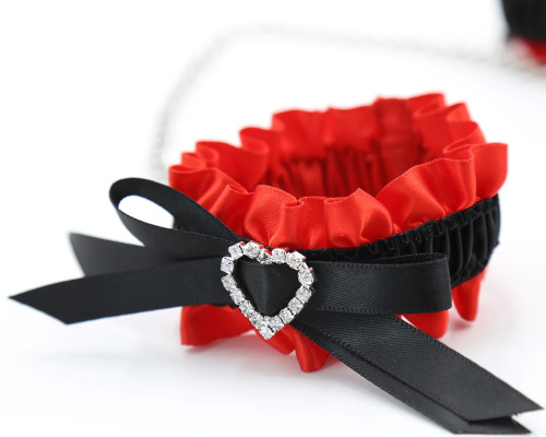 Атласные браслеты на резинке красно-черного цвета фото 4