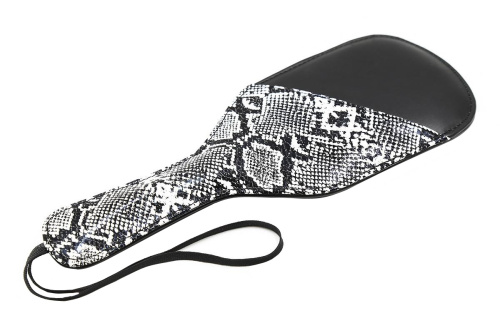 Черный пэдл со змеиным принтом 33 см фото 2