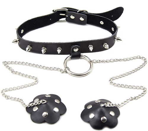 Ошейник декорированный шипами и с пэстисами для сосков фото 3