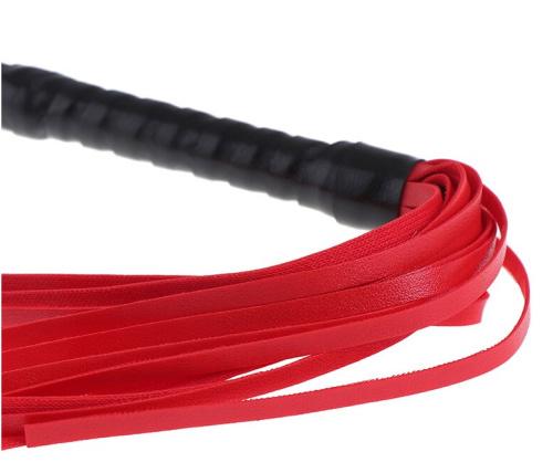 Маленькая красно-черная плеть с кольцом на рукояти 28 см фото 4