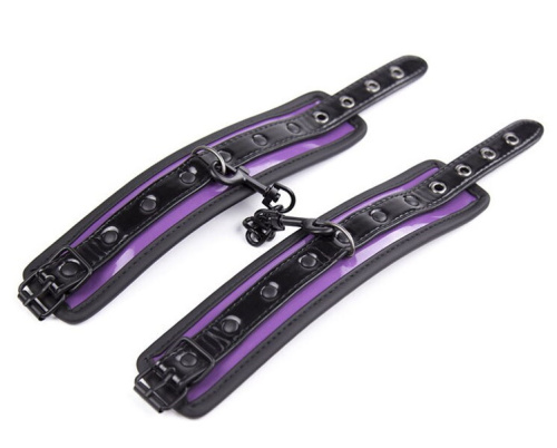 Фиолетовый БДСМ набор из маски и наручников фото 4