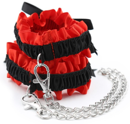 Атласные браслеты на резинке красно-черного цвета фото 3