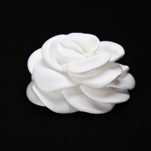 Белые пэстисы Розы фото 3