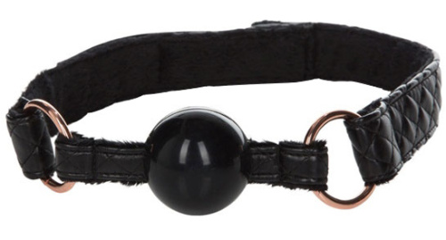 Силиконовый кляп на стеганом ремне с меховой подкладкой Entice Ball Gag фото 2