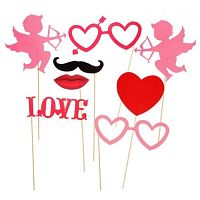 Набор фотобутафории Love is