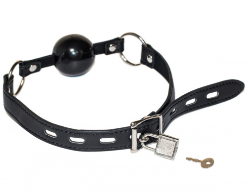 Черный силиконовый кляп-шар с замочком фото 3