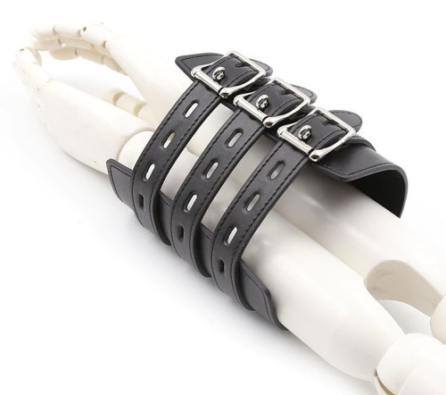 Широкий черный манжет на обе руки фото 2