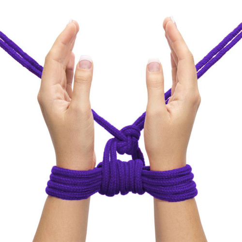 Веревка для бондажа фиолетовая Fetish Bondage Rope 10 м фото 6