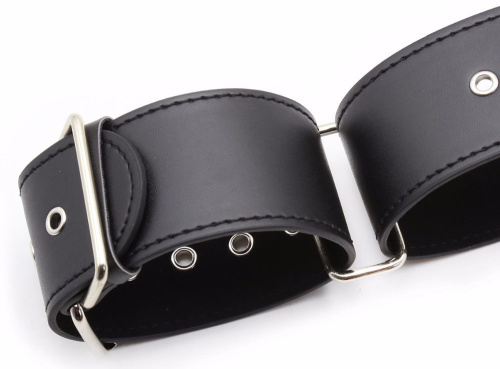 Ошейник с фиксатором для рук черный фото 3